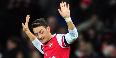 Reina: Waspada, Arsenal Bukan Ozil Saja!