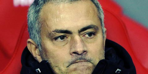 Chelsea Mandul, Mourinho Pun Bingung