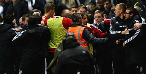 Osvaldo Ditunggu Sanksi Usai Berkelahi Dengan Pelatih Newcastle