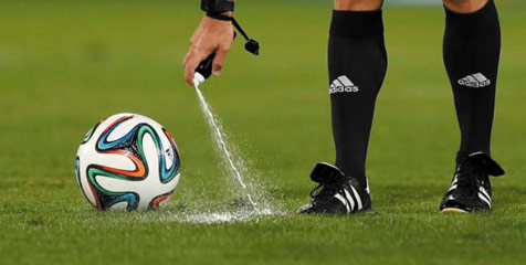 Bencana Defender! FIFA Izinkan Vanishing Spray di Brasil