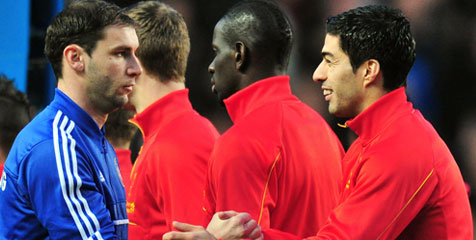 Review: The Blues Gigit The Reds