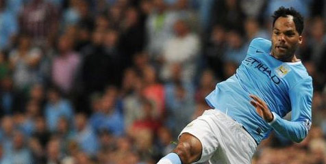 Ingin Tinggalkan City, Lescott Semakin Dekat ke Spurs