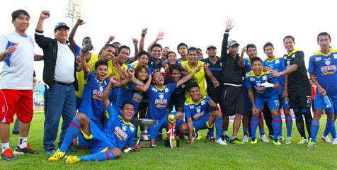 Jelang Arema vs Hamburg, Arema dan Aremania Panen Pujian