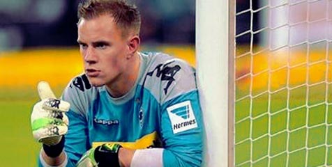 Tolak Kontrak, Ter Stegen Tunggu Pinangan Barca?