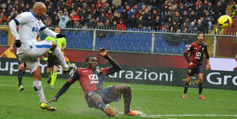 Review: Hujan Deras, Genoa Benamkan Inter