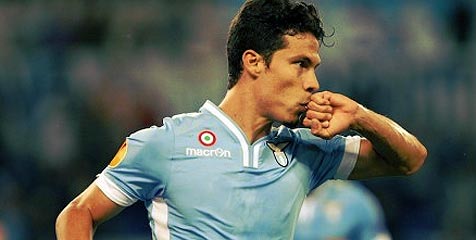 Diintip Arsenal dan United, Lazio Pagari Hernanes