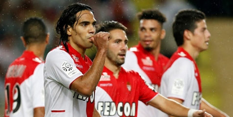 Arsenal Tawar Falcao Musim Depan