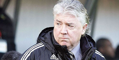 Kinnear Tinggalkan Newcastle