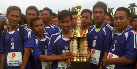 Asa Sepakbola Dari Pulau Mandangin Asa Sepakbola Dari Pulau Mandangin