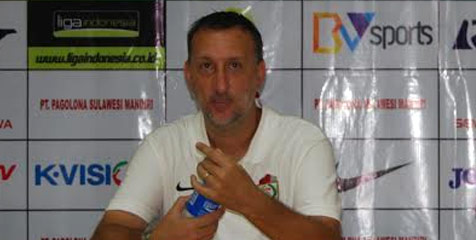 Jorg Peter Mengundurkan Diri Dari Kursi Pelatih PSM