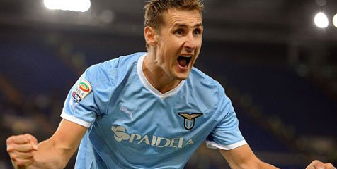 Klose Bertahan Satu Tahun Lagi di Lazio
