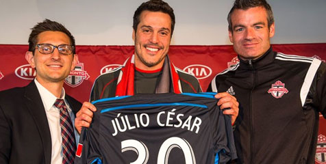 Julio Cesar Resmi Merapat ke Toronto FC