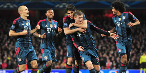 Review: Bayern Tundukkan 10 Pemain Arsenal di Emirates Review: Bayern Tundukkan 10 Pemain Arsenal di Emirates