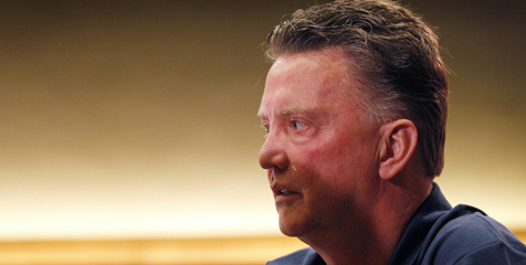 Depak Moyes, United Incar Van Gaal?