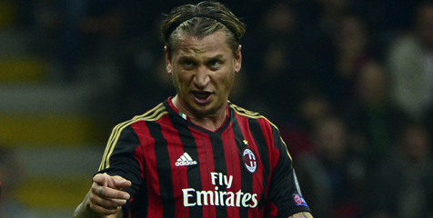 Cari Ganti Vidic, MU Sampai Lirik Mexes