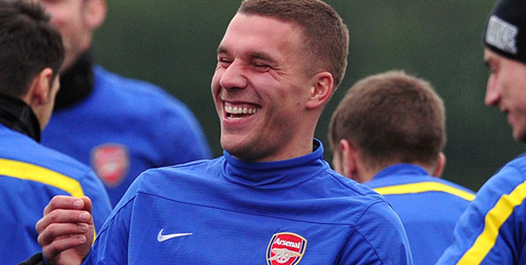 Terbang ke London, Direktur Inter Jajaki Transfer Podolski