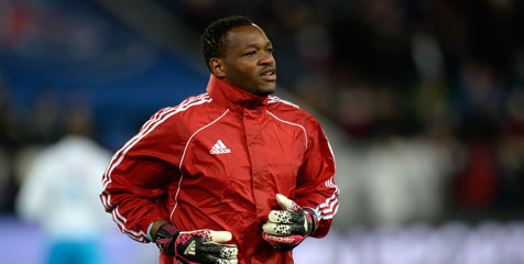 Arsenal Gabung Perburuan Mandanda