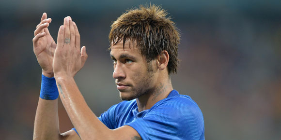 Neymar Perlakukan Fans Cilik Bak Raja