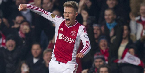 Ajax Relakan Fischer ke Liverpool?