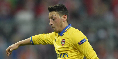 Wenger Sebut Cedera Ozil Lumayan Parah