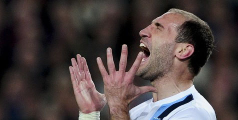 Zabaleta Tak Terima Diusir Wasit