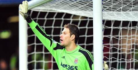 Begovic Bantah Rumor Gabung Real Madrid