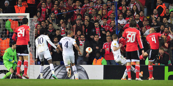 Highlights UEL: Tottenham Hotspur 1-3 Benfica