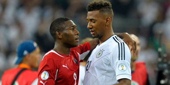 Selebrasi Tarian Unik Alaba & Boateng Usai Kalahkan MU