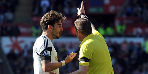 Swansea Kecewa Wasit Terpengaruh Mourinho