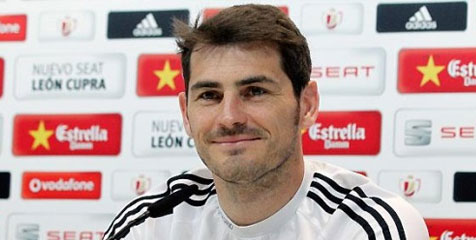 Casillas Tak Permasalahkan Wasit Final Copa Casillas Tak Permasalahkan Wasit Final Copa