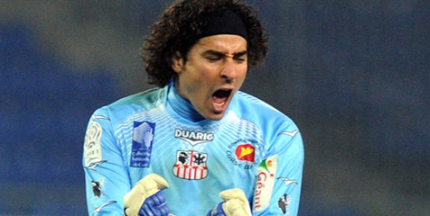 Diperebutkan Liverpool dan Milan, Ochoa Jatuhkan Pilihan