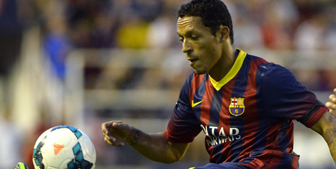 Adriano Tegaskan Barca Belum Lempar Handuk di La Liga