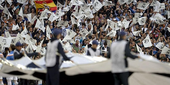 Atmosfer Megah Madrid Sambut Himne Liga Champions