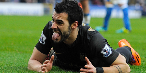 Negredo Berharap Liverpool Kalah Dari Chelsea