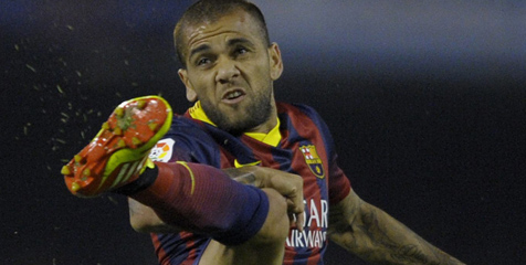 Diperlakukan Rasis, Ini Reaksi Keren Dani Alves