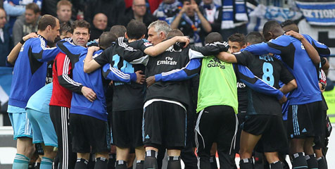 Hamburg Buka Peluang Bertahan di Bundesliga