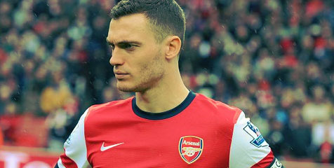 Vermaelen Tolak Bicarakan Masa Depan di Arsenal