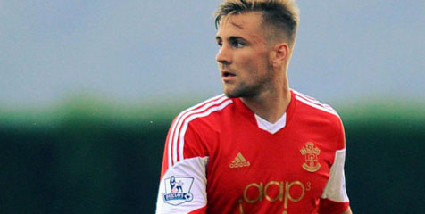 Tanpa Rival, United Melenggang Gaet Luke Shaw