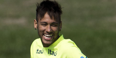 Neymar Pertimbangkan Beli Wig 