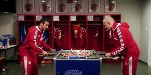 Simulasi Foosball Robben vs Thiago, Siapa Menang? 