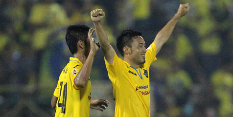 Review ISL: Hujan Peluang, Gresik United vs Arema Tanpa Gol