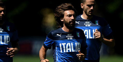 Scholes: Inggris Harus Tempatkan 'Pengawal Khusus' Redam Pirlo