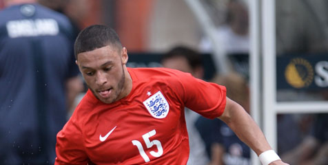 Cedera, Oxlade-Chamberlain Gagal Tampil di Piala Dunia 2014?