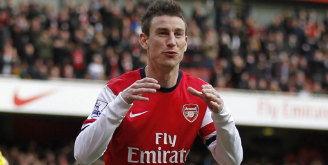 Koscielny: Arsenal Butuh Striker Top