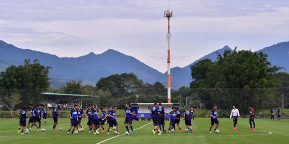 Azzurri Jajal Tanah Brasil