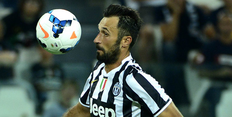 Diincar Valencia, Vucinic dan Juve Jual Mahal?