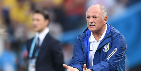 Scolari Bantah Wasit Gunakan Standar Ganda