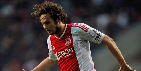 Daley Blind Abaikan Gosip ke Man United 