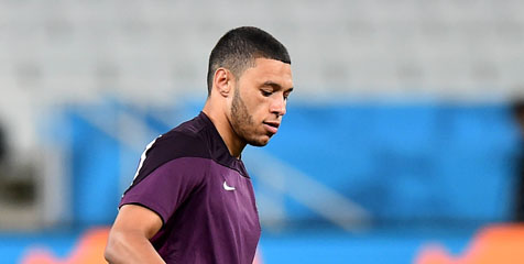 Chamberlain Absen Kontra Uruguay