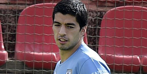 Belum 100 Persen Fit, Suarez Akan Dipaksakan Turun Lawan Inggris